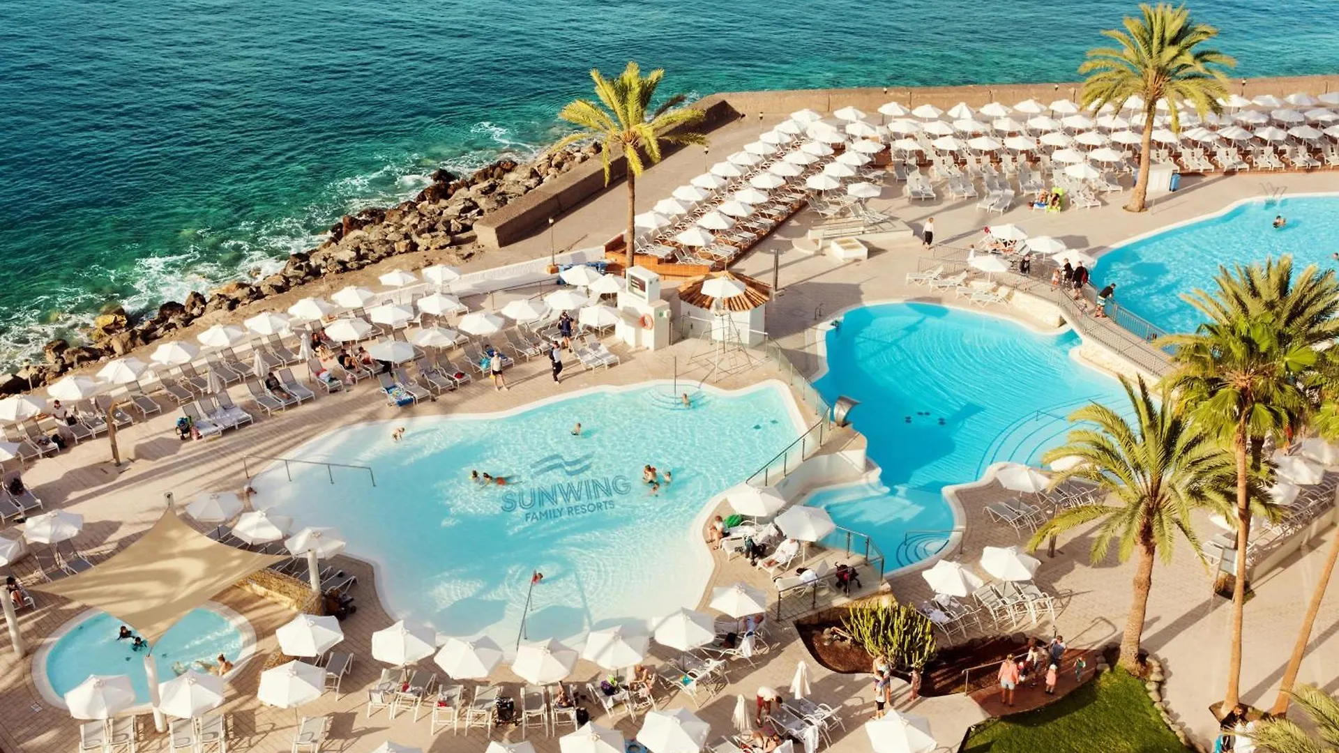 Sunwing Arguineguin Seafront location