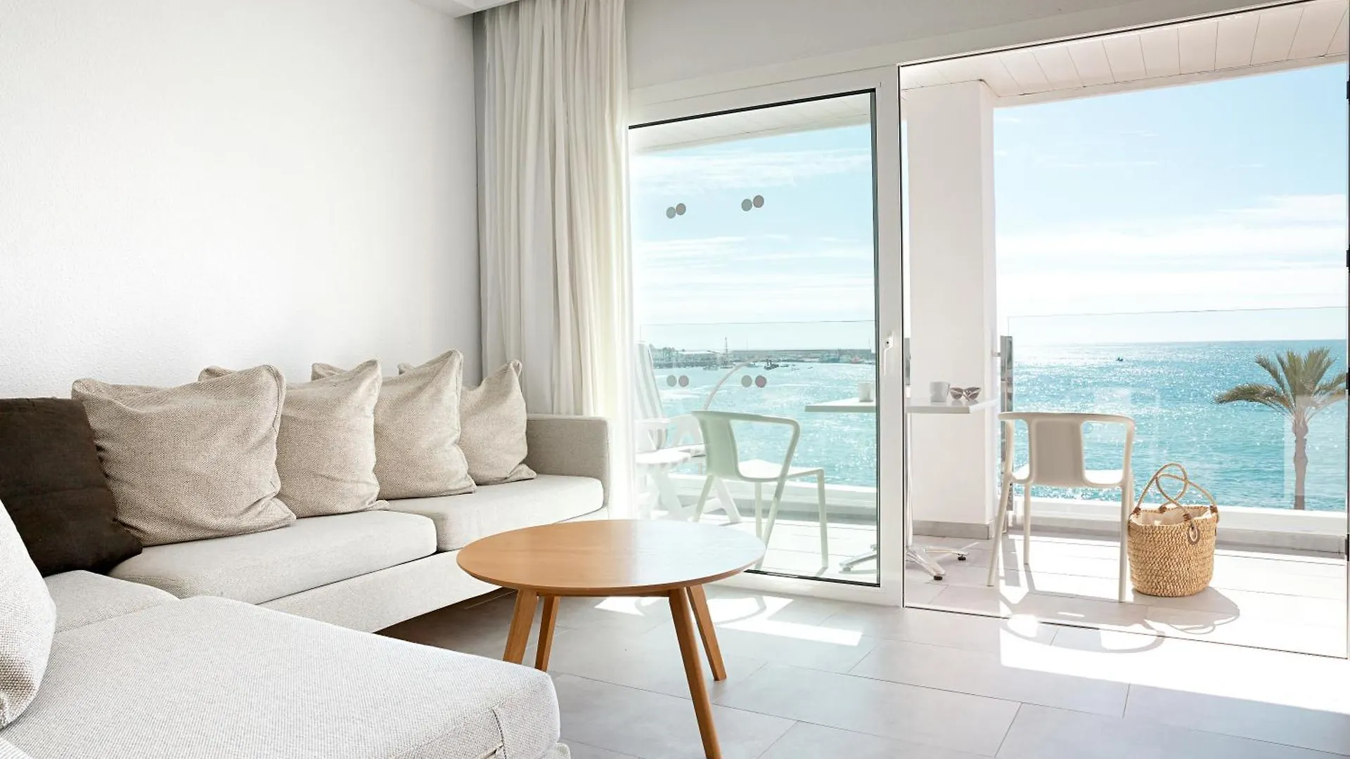 Sunwing Arguineguin Seafront Hotel 3*,