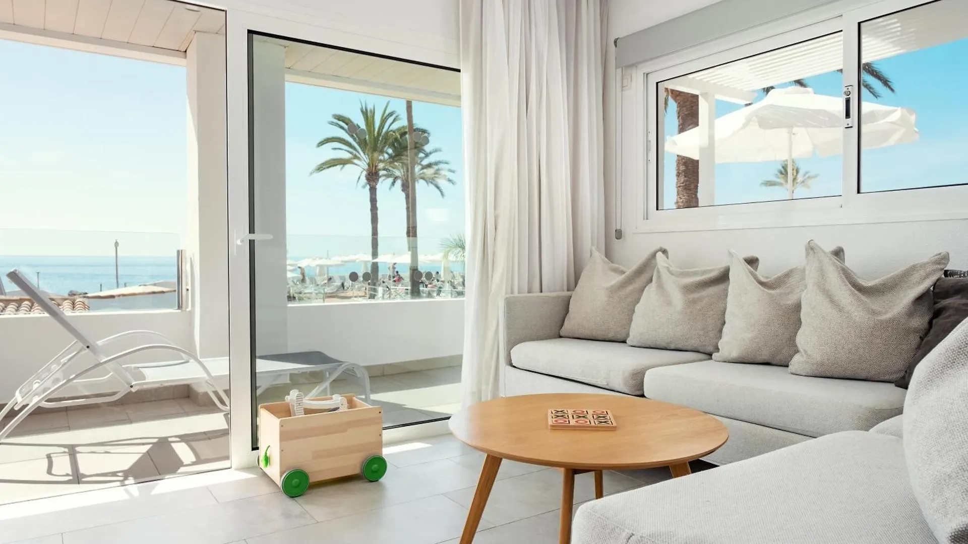 Sunwing Arguineguin Seafront Hotel 3*,