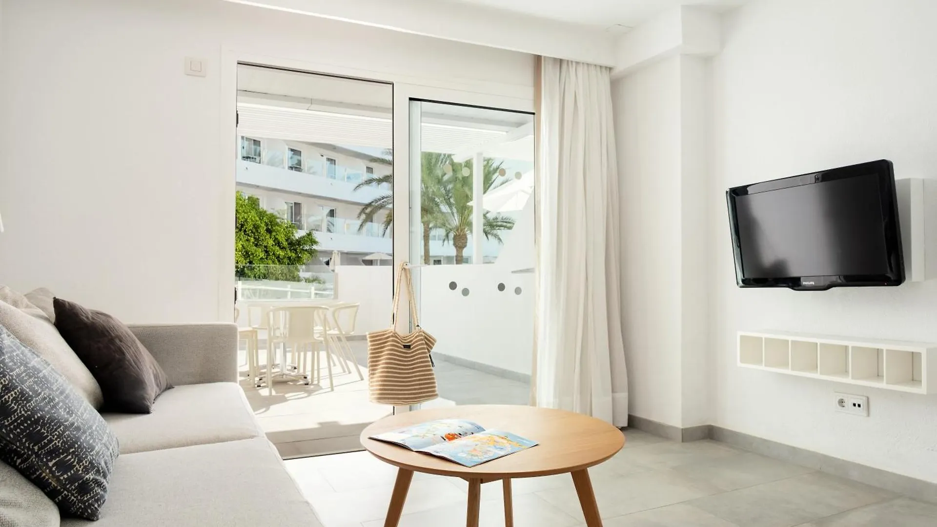 Sunwing Arguineguin Seafront Hotel